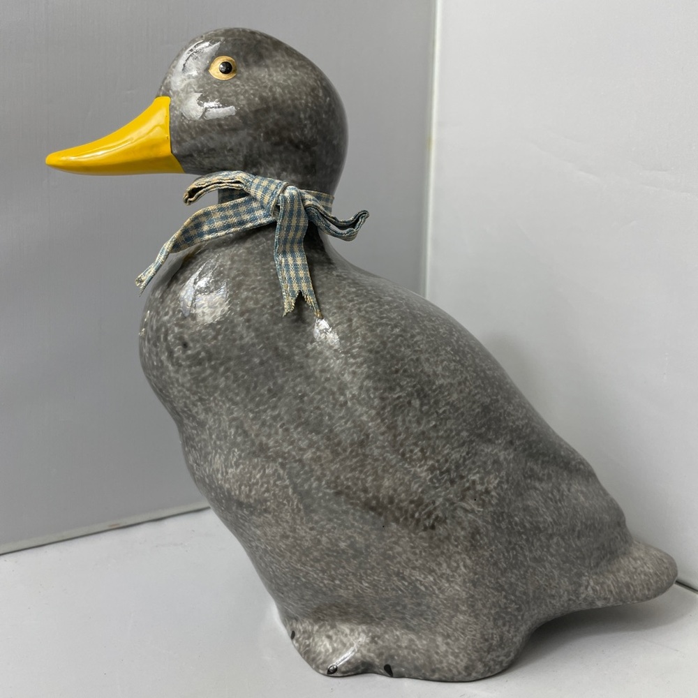 Vintage Enesco Grey Duck‎